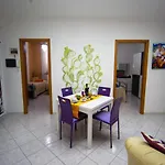 My House Apartman *